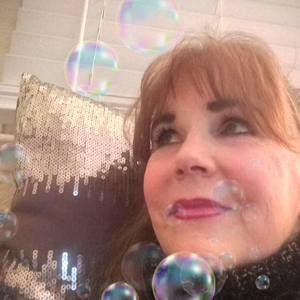 Meet your Posher, Debbie